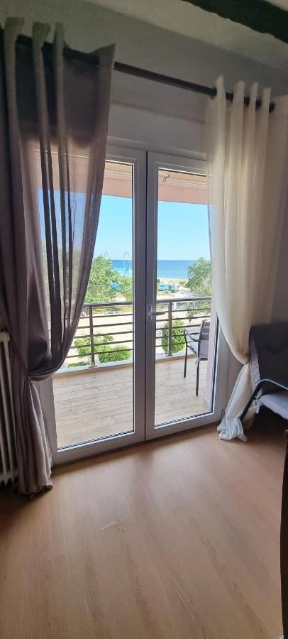 Amazing Sea View Apartment In The City Center! อเล็กซานโดรโพลิส ภายนอก รูปภาพ