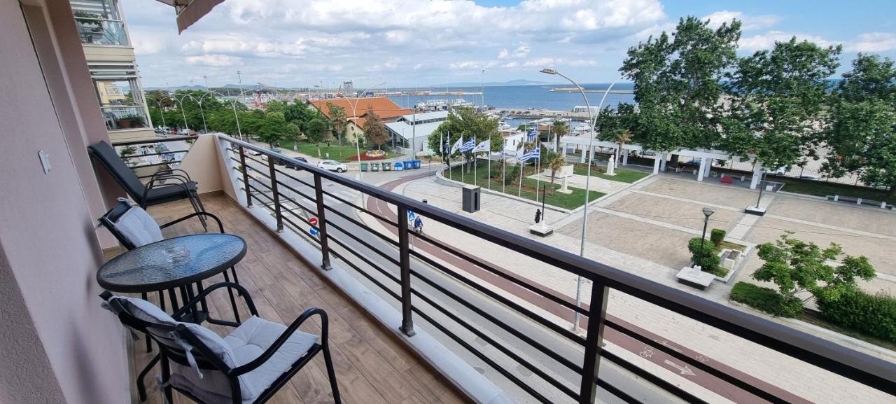 Amazing Sea View Apartment In The City Center! อเล็กซานโดรโพลิส ภายนอก รูปภาพ